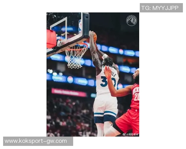 华兹狂砍55分杜兰特紧随其后贡献39分两人联手引领比赛高潮 华兹狂砍55分杜兰特紧随其后贡献39分两人联手引领比赛高潮